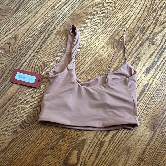 Alice NYC asymmetrical tank top - Picture 2 of 2